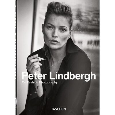 Книга: Peter Lindbergh. Peter Lindbergh. On Fashion Photography (Lindbergh P.) ; TASCHEN, 2022 